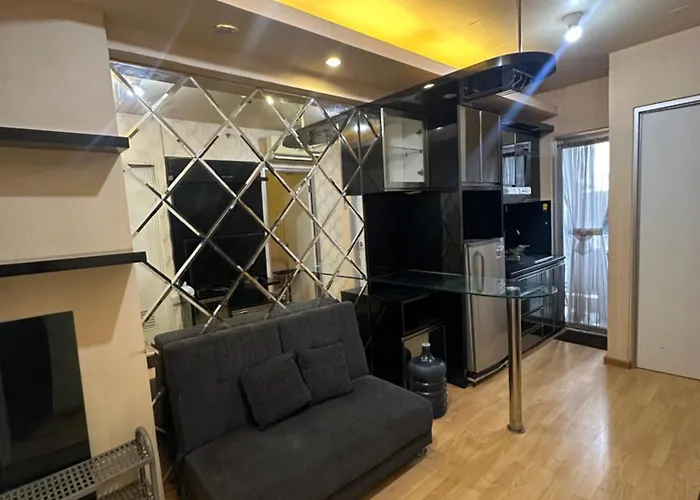Apartemen Green Bay By Esti